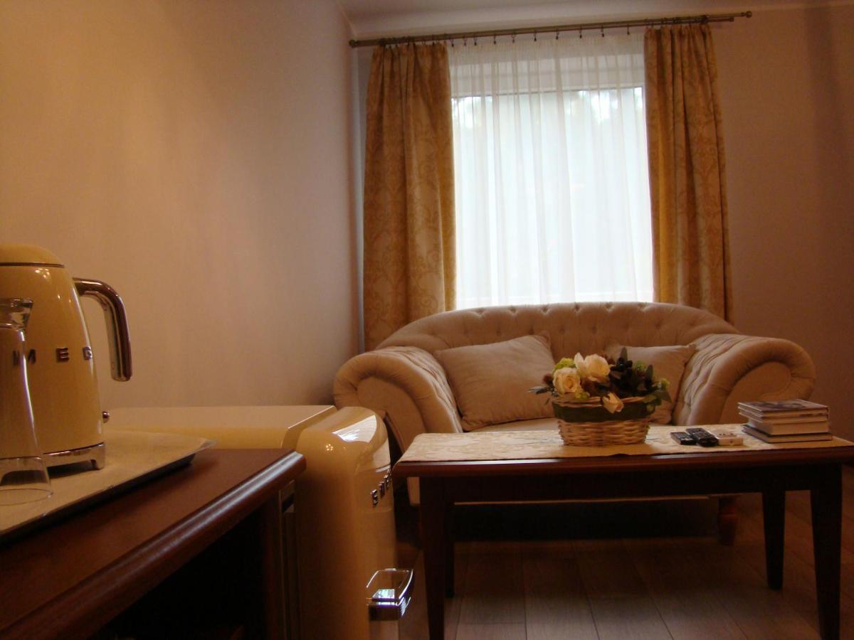 Bed and Breakfast Bobrowa Dolina Ryn  Esterno foto